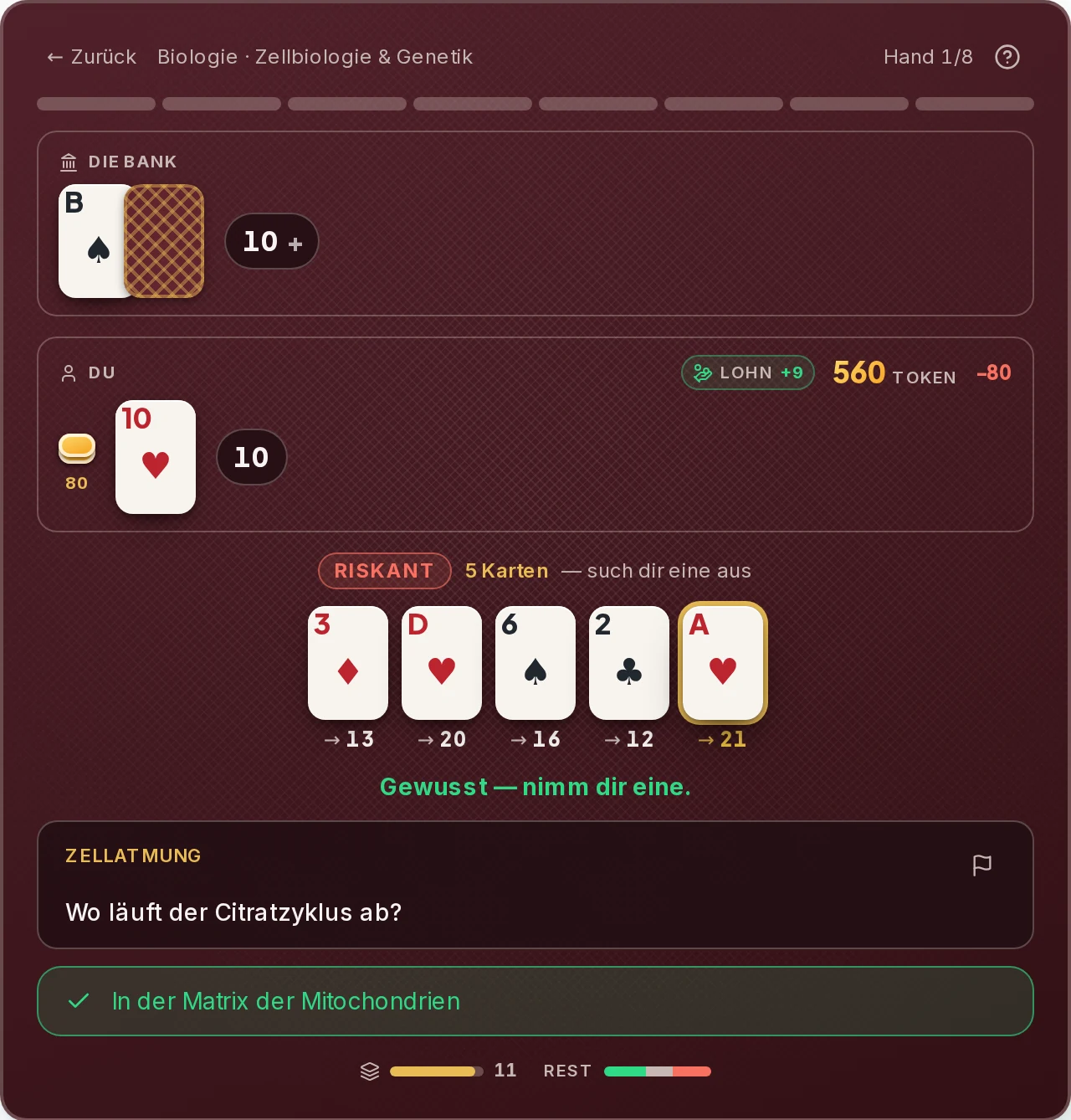 Blackjack in Thaumaria: Die Frage ist richtig beantwortet, aus dem Fächer von fünf offenen Karten darf man sich eine aussuchen — das Ass macht 21.